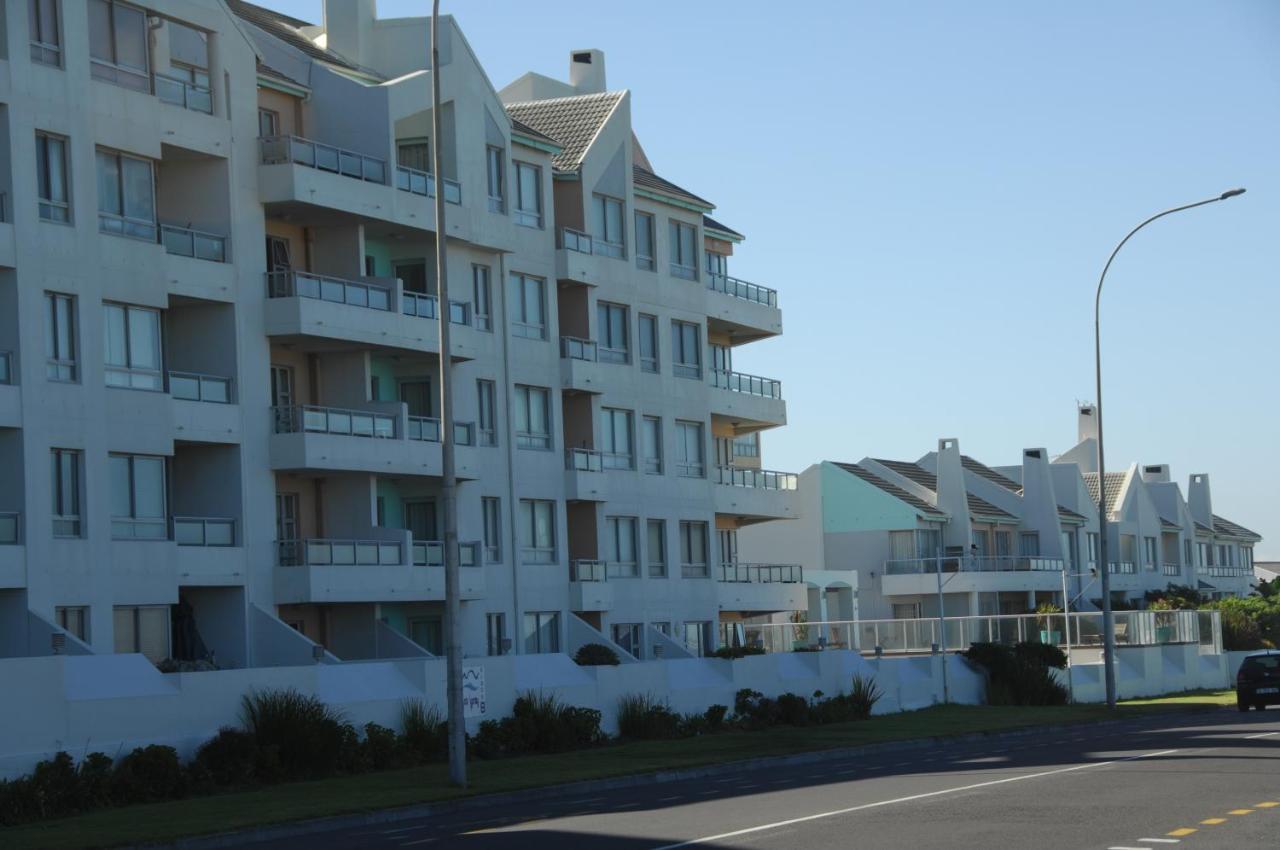 Apartment On The Front Sea Spray *